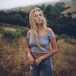 Brandy Melville off the shoulder top